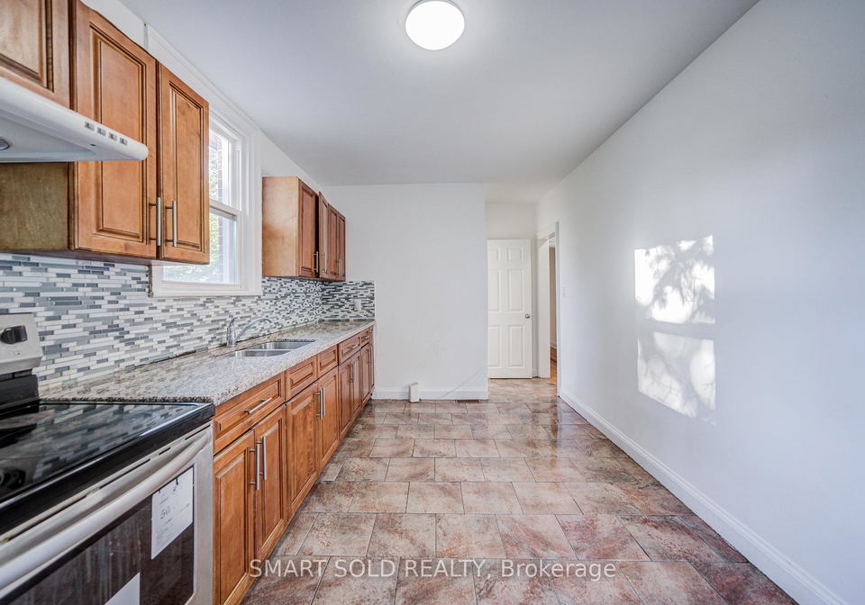 77-fennell-avenue-hamilton-ontario-x13226186