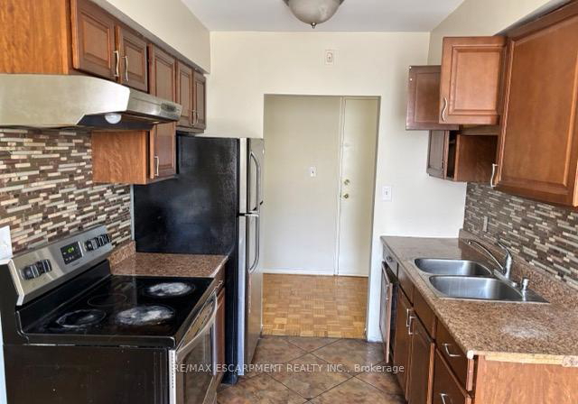 2205-king-street-e-hamilton-ontario-x13226366