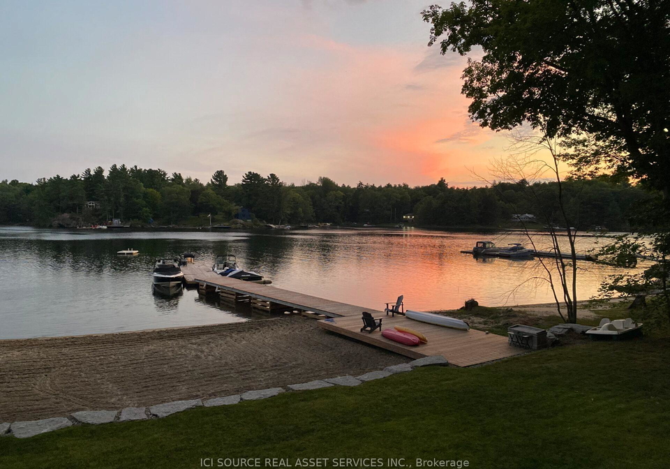 13682-georgian-bay-shore-georgian-bay-ontario-x13226420