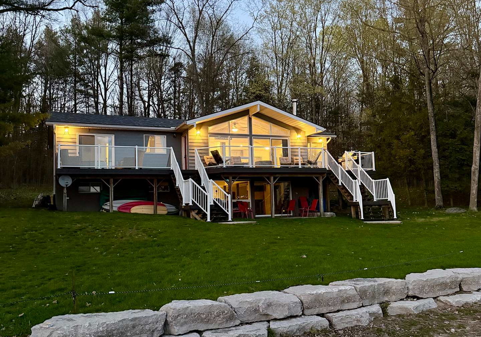 13682-georgian-bay-shore-georgian-bay-ontario-x13226420