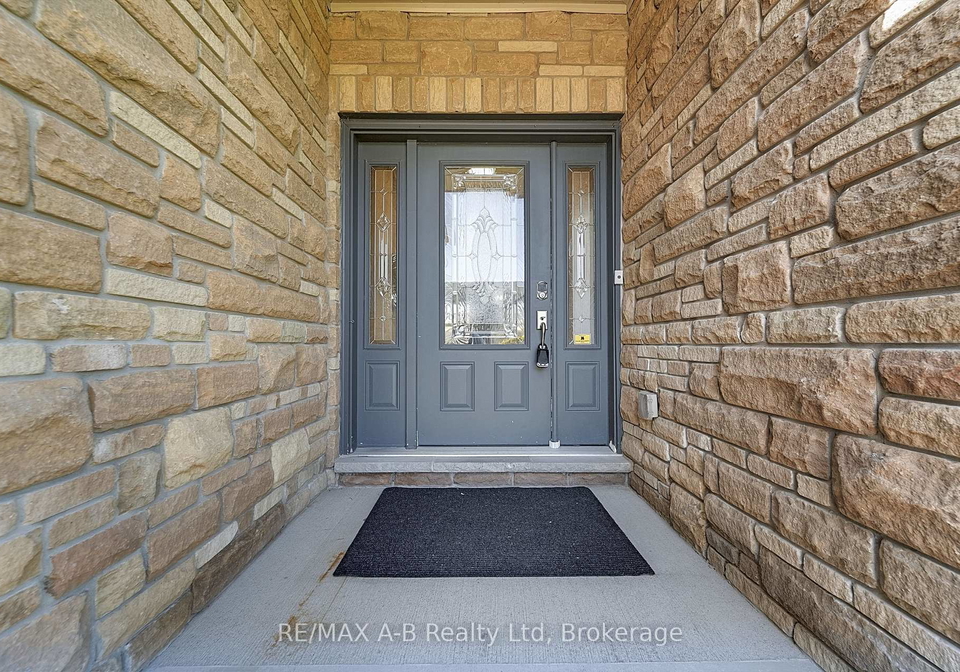 70-kenton-street-west-perth-ontario-x13226686