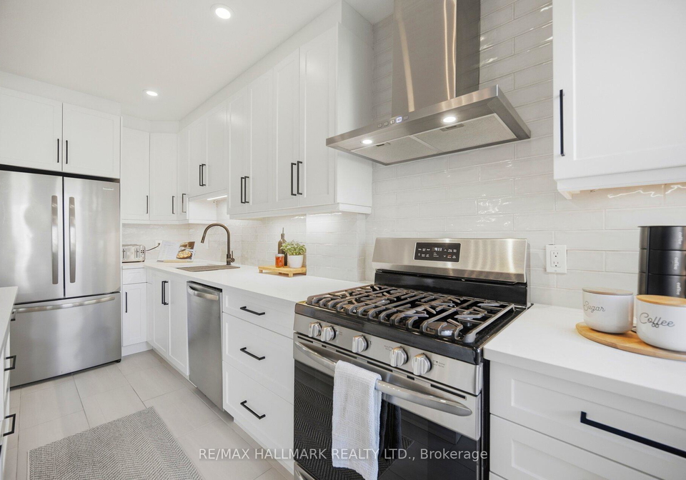 54-province-street-s-hamilton-ontario-x13227206