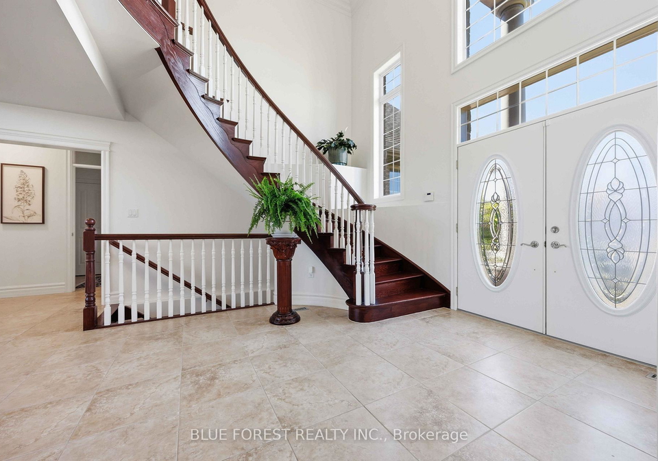 502-first-avenue-petrolia-ontario-x13227358