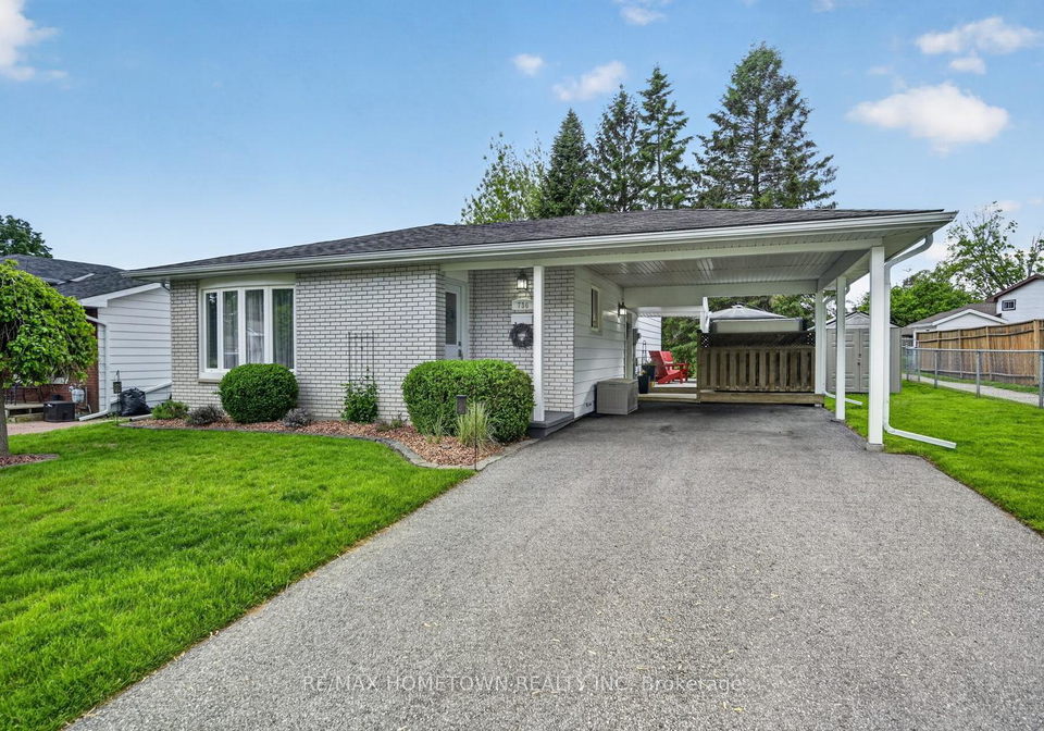 736-comstock-crescent-brockville-ontario-x13227380