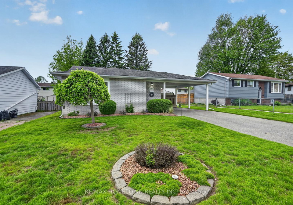 736-comstock-crescent-brockville-ontario-x13227380