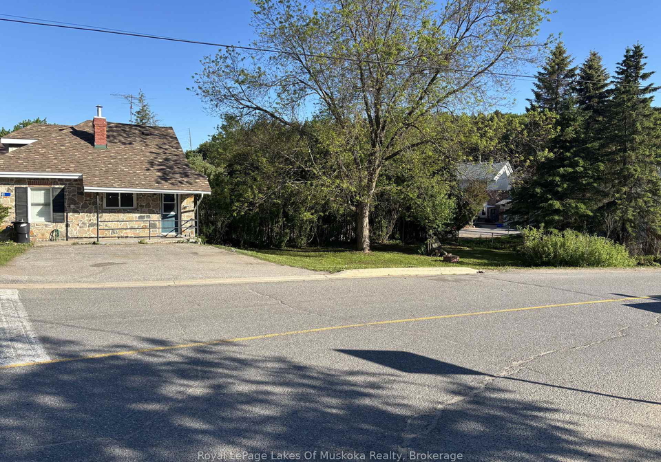 60-west-road-w-huntsville-ontario-x13227402