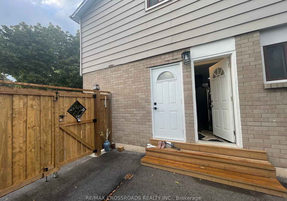 256-birchcliffe-crescent-hamilton-ontario-x13227414