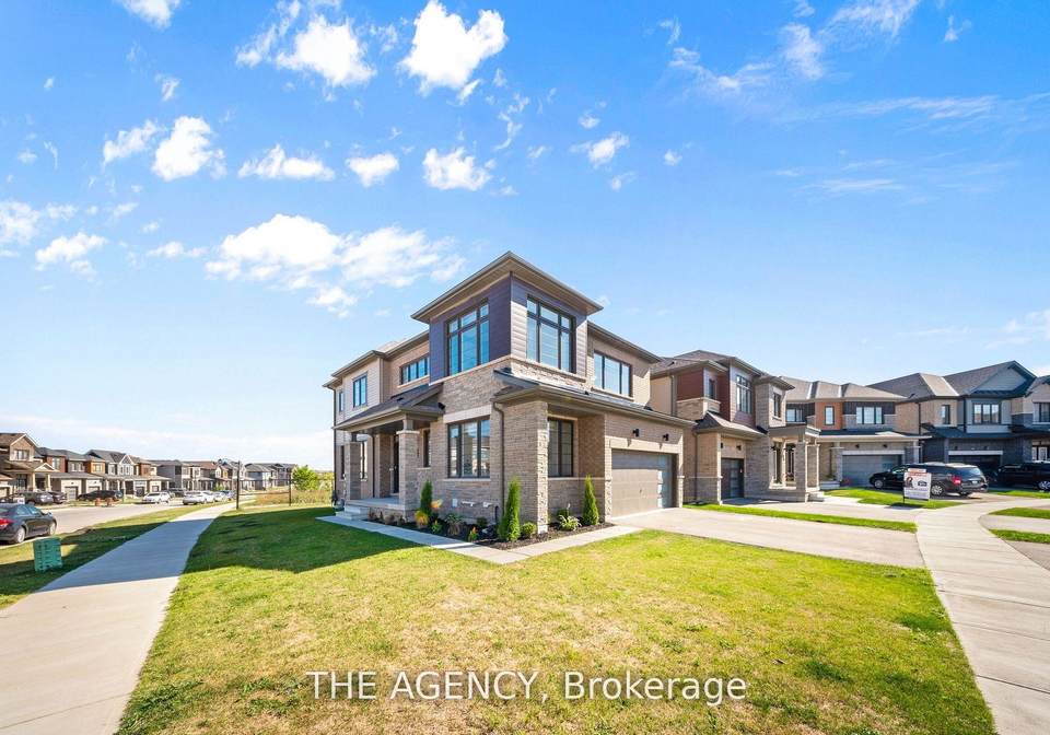 1-bee-crescent-brantford-ontario-x13227552