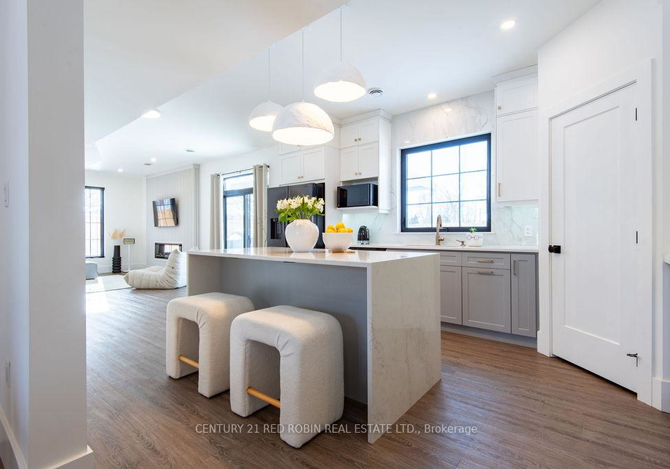 18-mcnab-street-strathroy-caradoc-ontario-x13227668