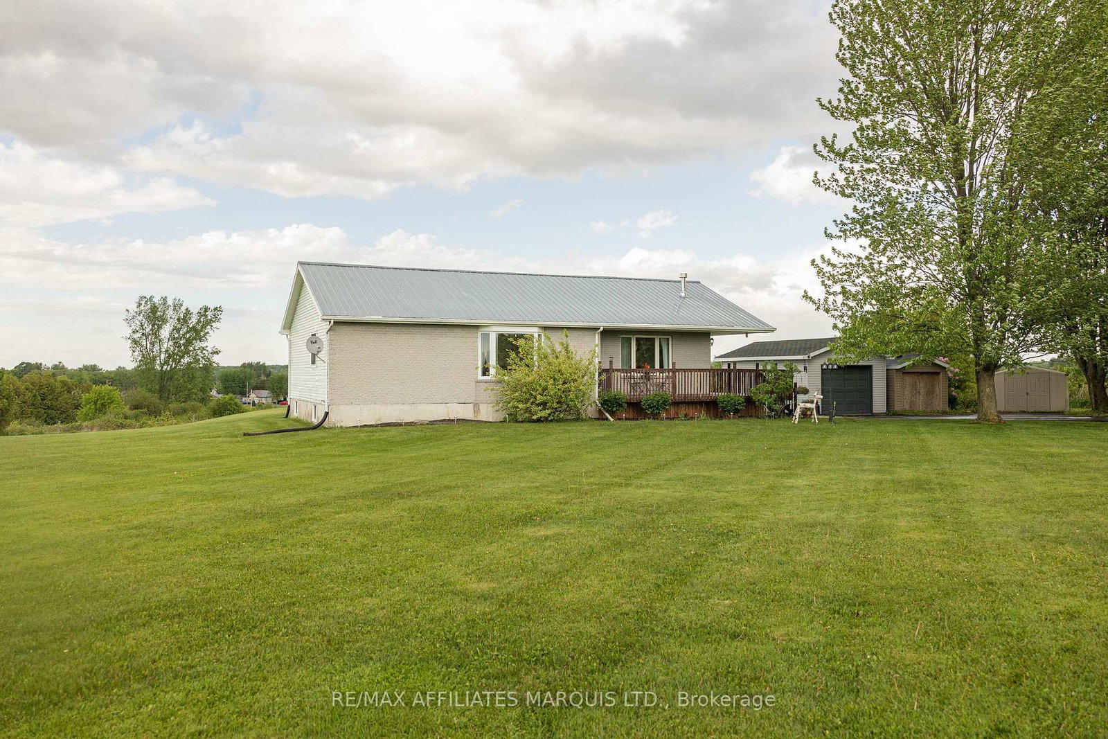 16825-county-road-15-north-stormont-ontario-x13227764