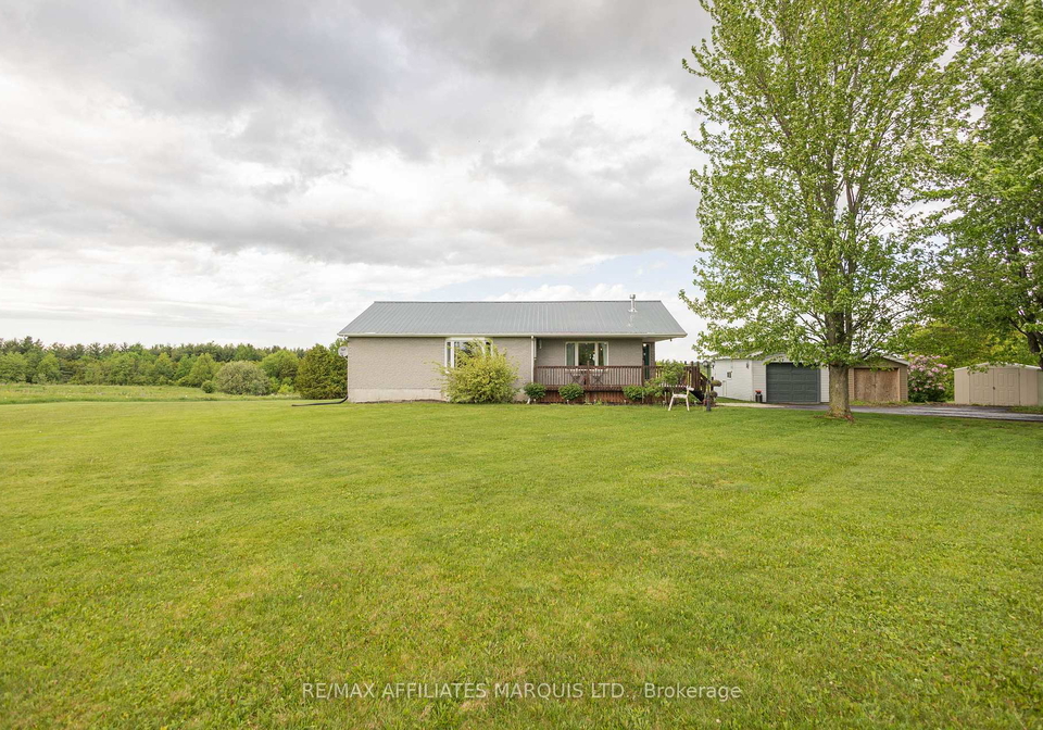 16825-county-road-15-north-stormont-ontario-x13227764
