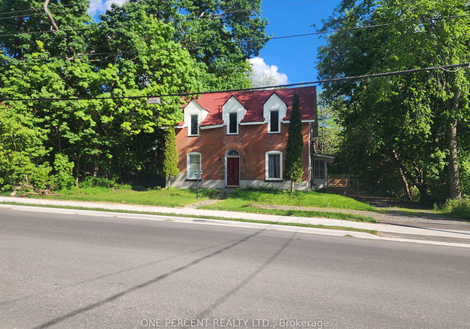 213-st-lawrence-street-east-e-centre-hastings-ontario-x13227862