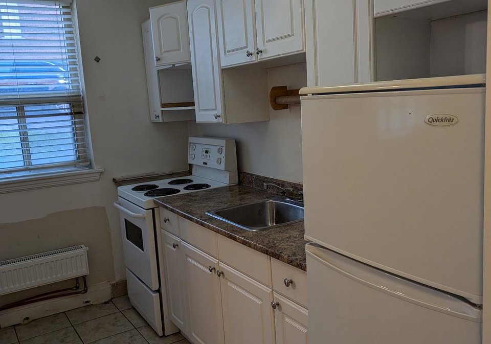 10-rockwood-place-hamilton-ontario-x13228100