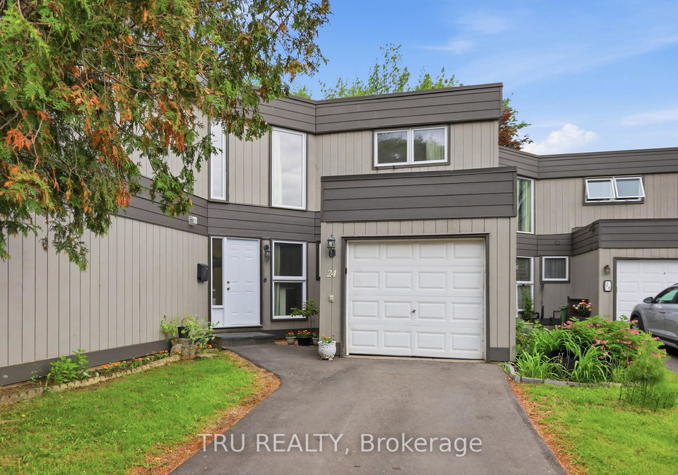 24-compata-way-ottawa-ontario-x13228104