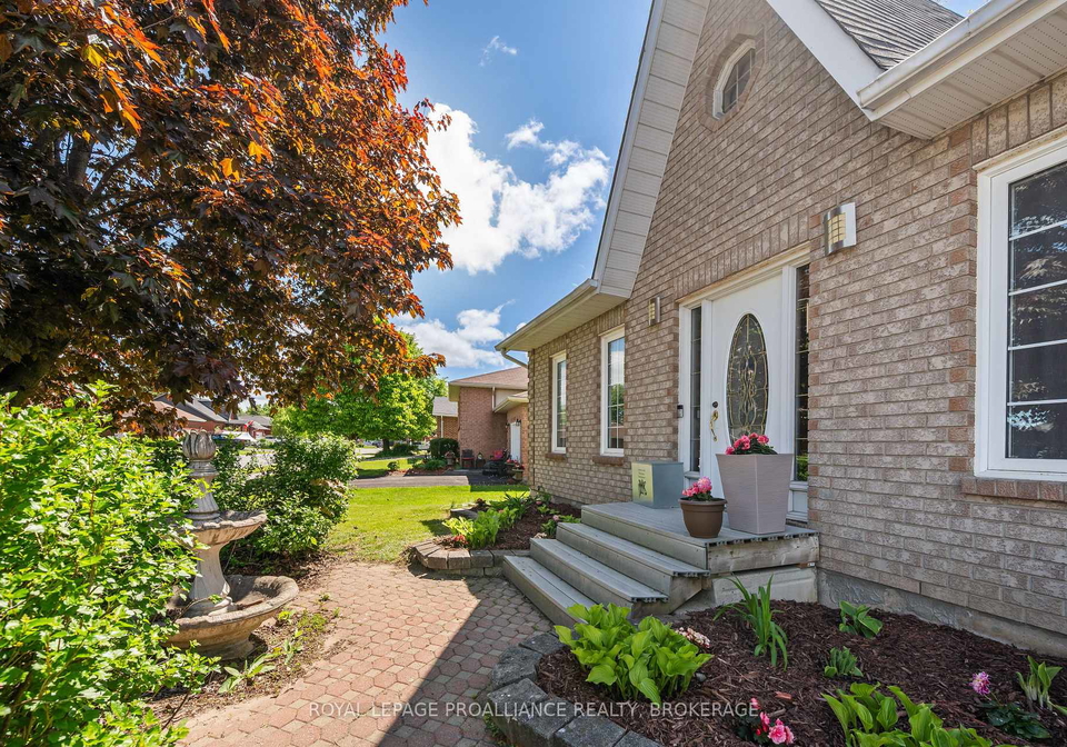 151-greenlees-drive-kingston-ontario-x13228178