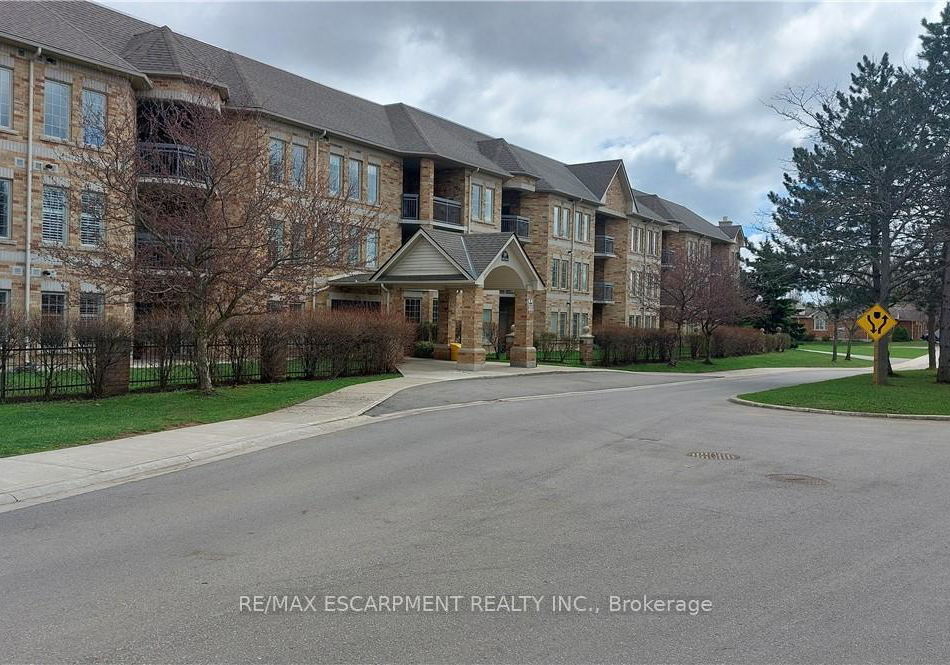 59-critzia-drive-hamilton-ontario-x13228224