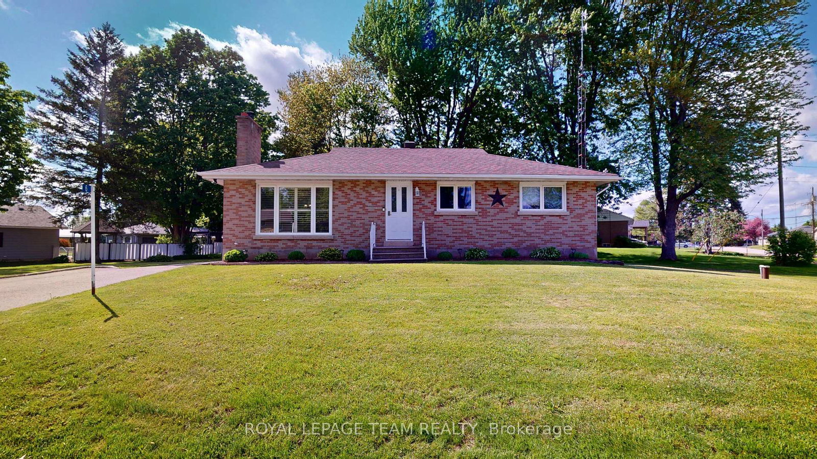 6-broad-street-augusta-ontario-x13228334