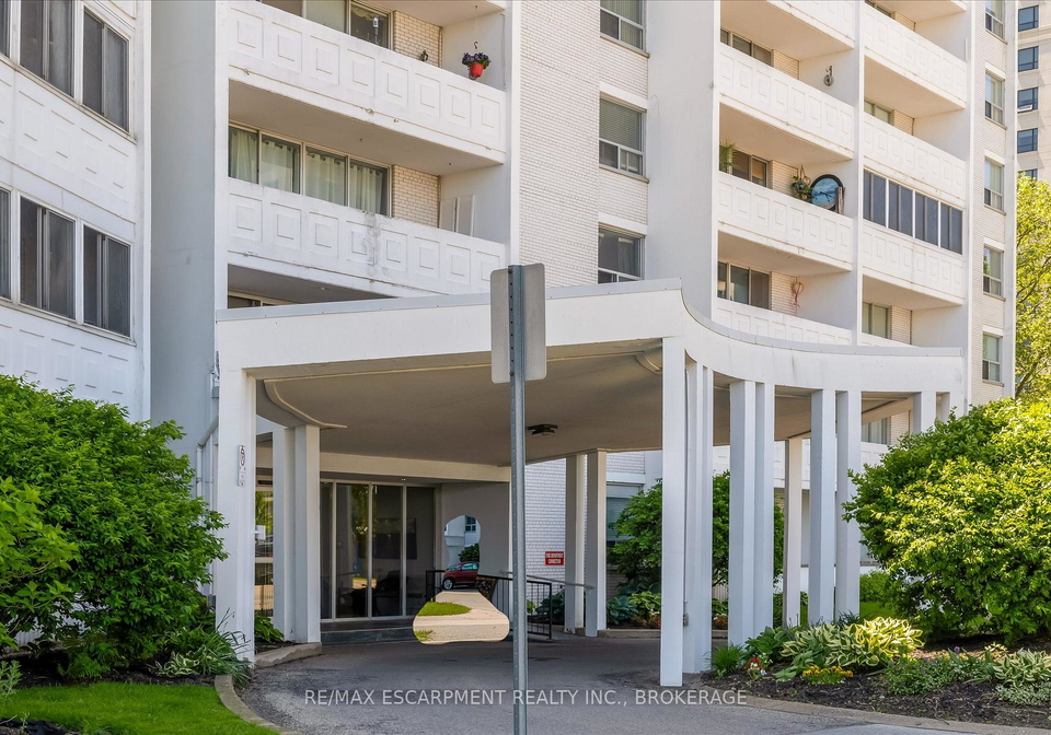 35-towering-heights-boulevard-st-catharines-ontario-x13228696