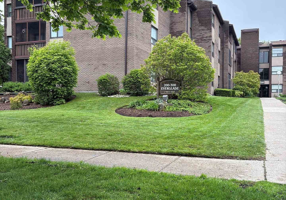 200-everglade-crescent-london-north-ontario-x13228736