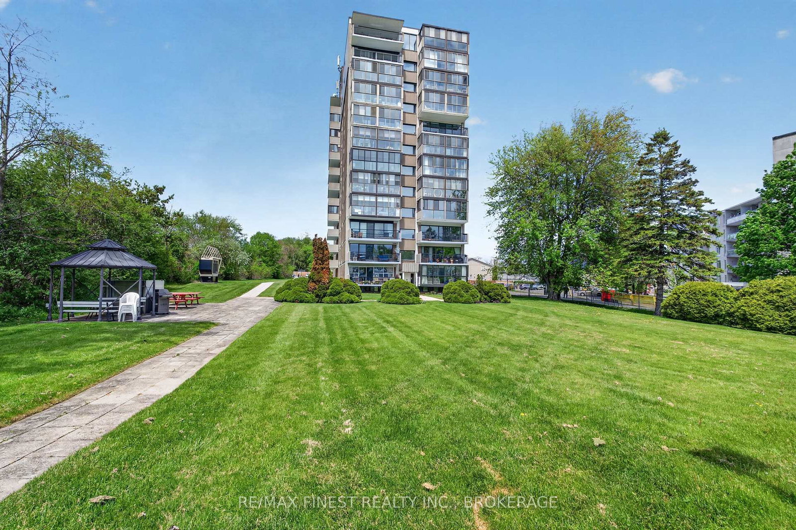 2-mowat-avenue-kingston-ontario-x13228796