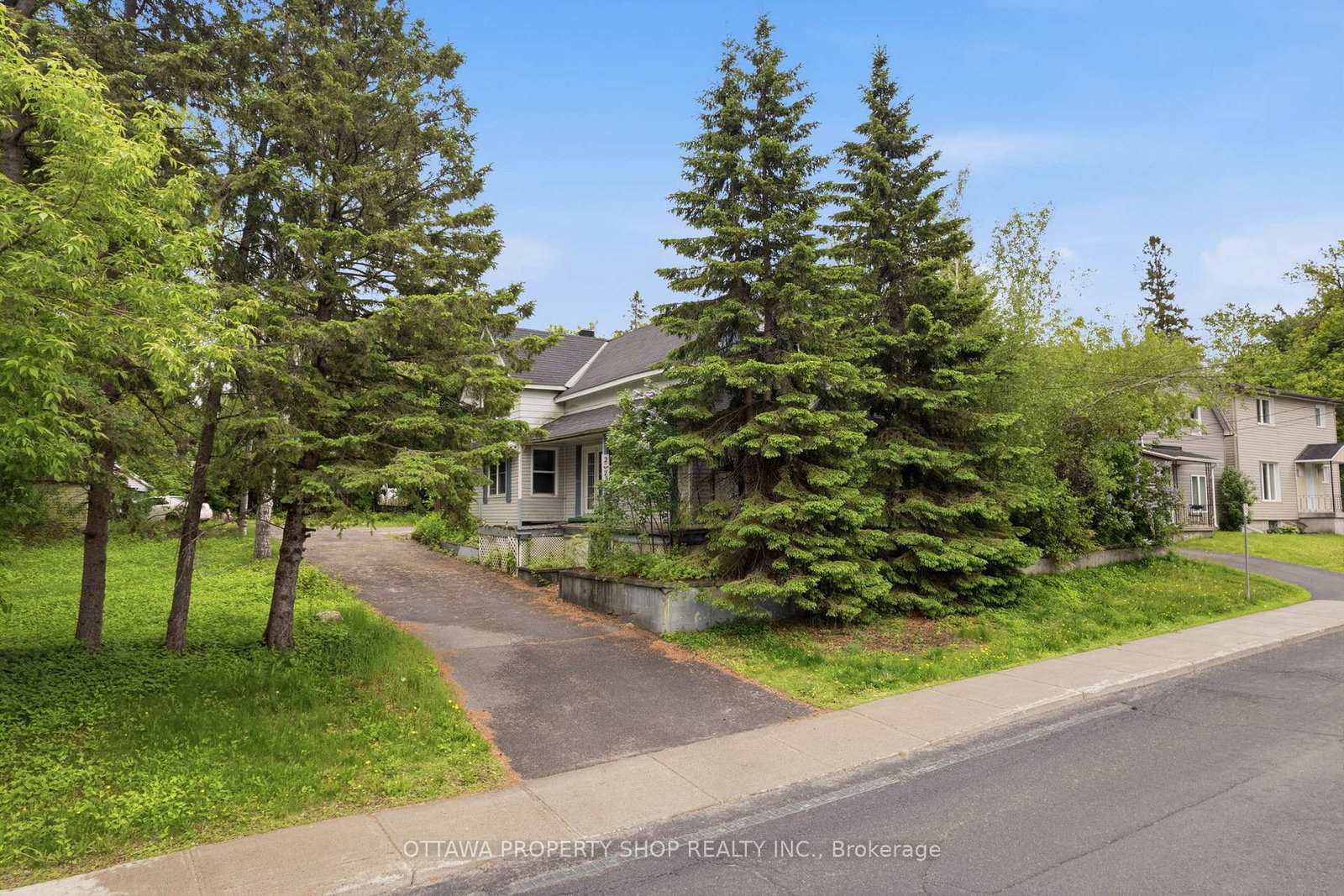 2025-albert-street-clarence-rockland-ontario-x13228888