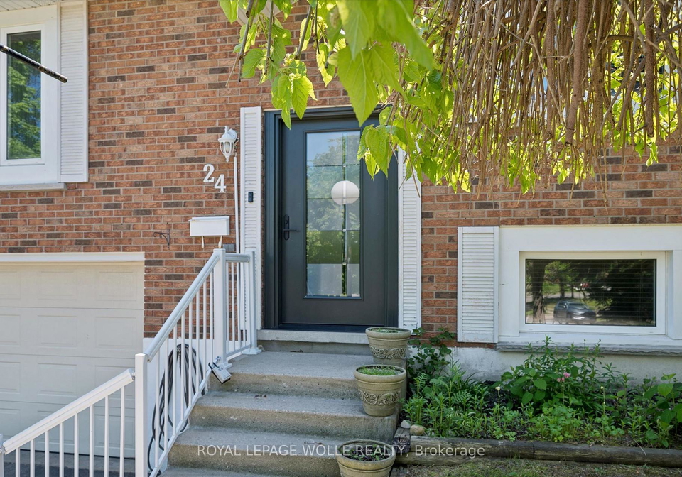 24-devonglen-court-kitchener-ontario-x13228938