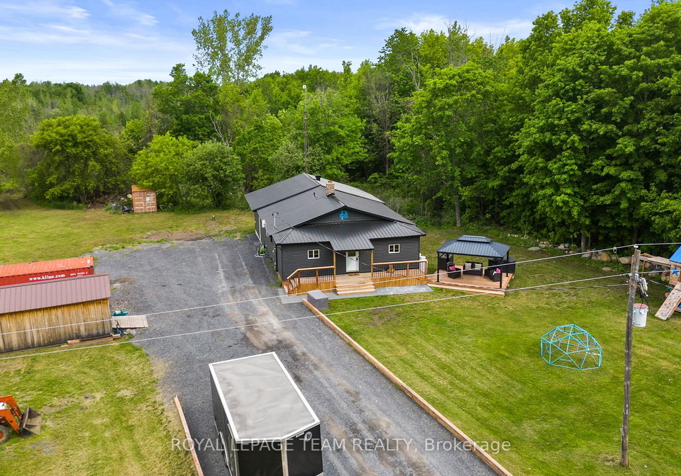 16509-cedarvale-road-north-stormont-ontario-x13228972