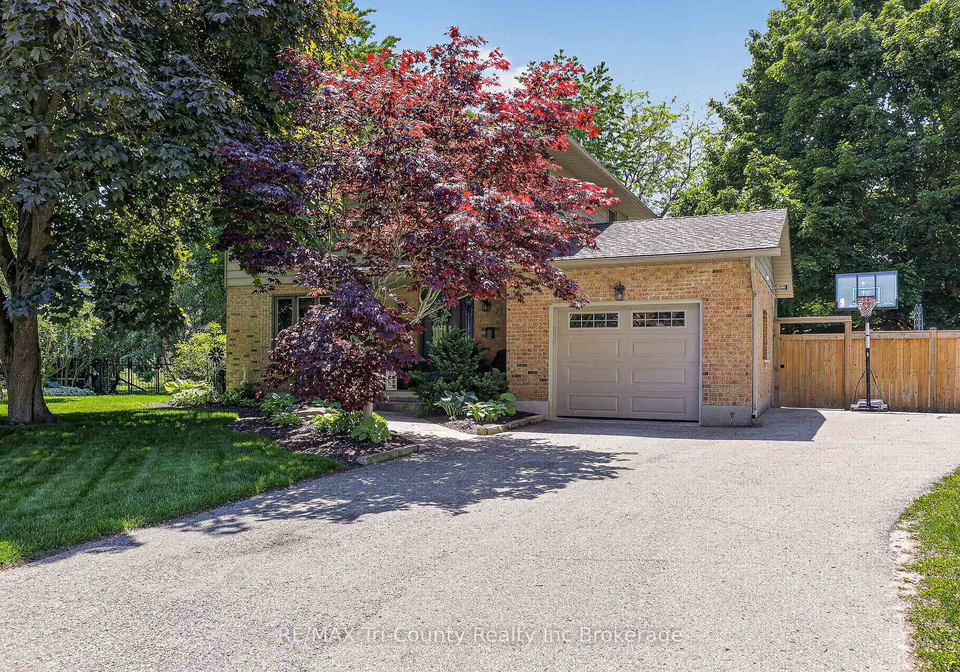 11-adams-avenue-tillsonburg-ontario-x13229024