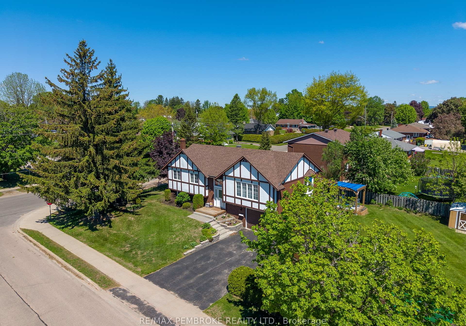 399-chamberlain-street-pembroke-ontario-x13229046