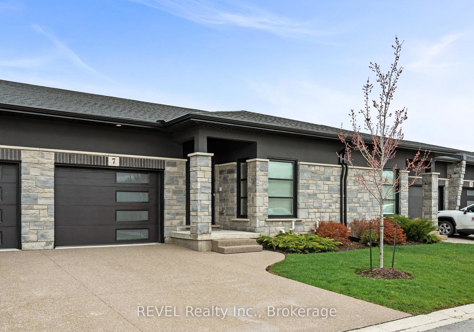 7138-e-parsa-street-e-niagara-falls-ontario-x13229282