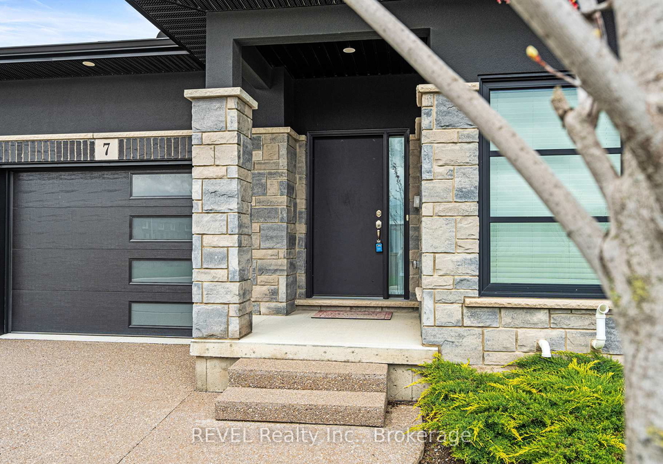 7138-e-parsa-street-e-niagara-falls-ontario-x13229282