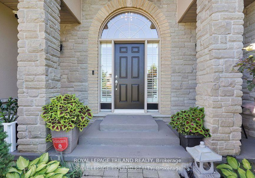 7119-clayton-walk-london-south-ontario-x13229326
