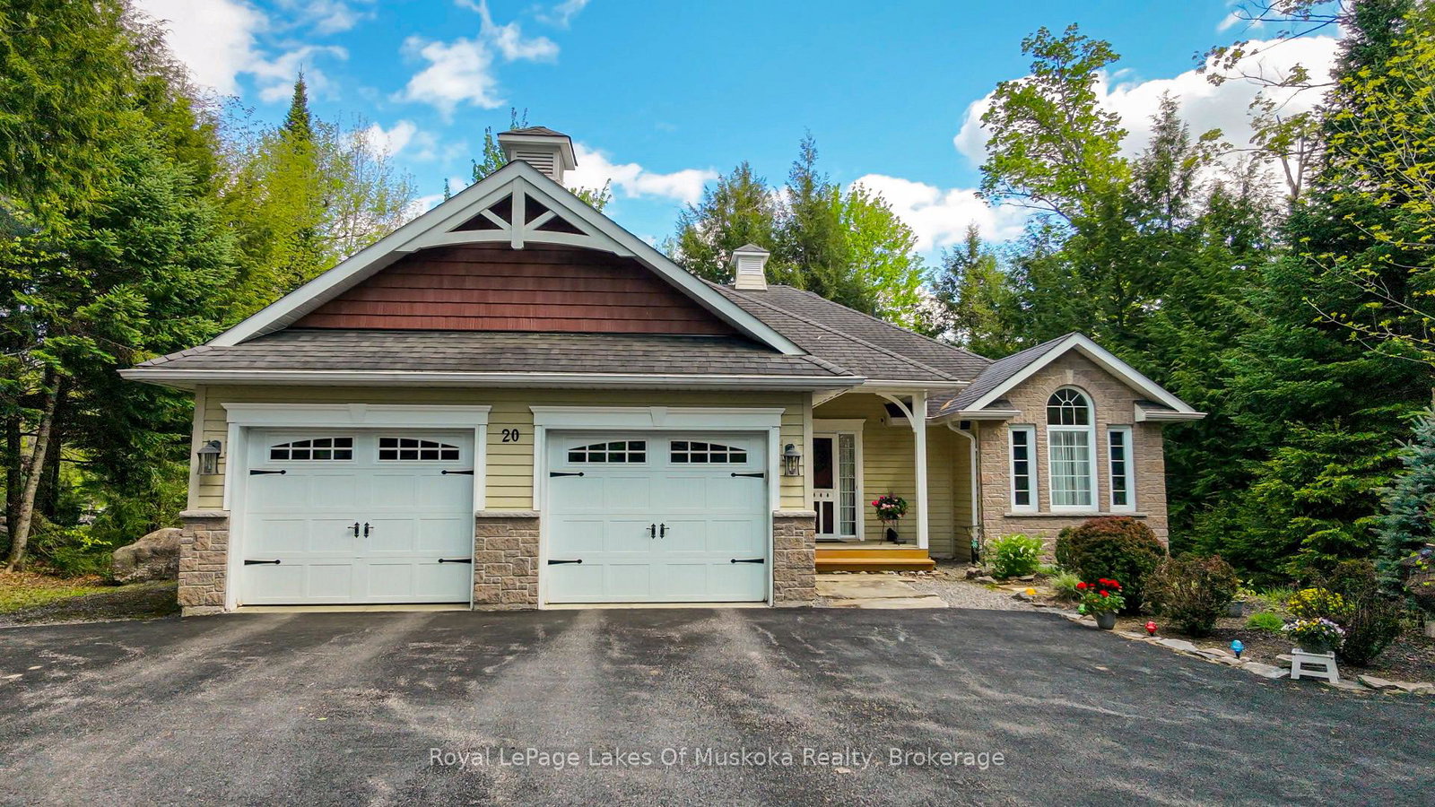 20-deerhurst-highlands-drive-huntsville-ontario-x13229366