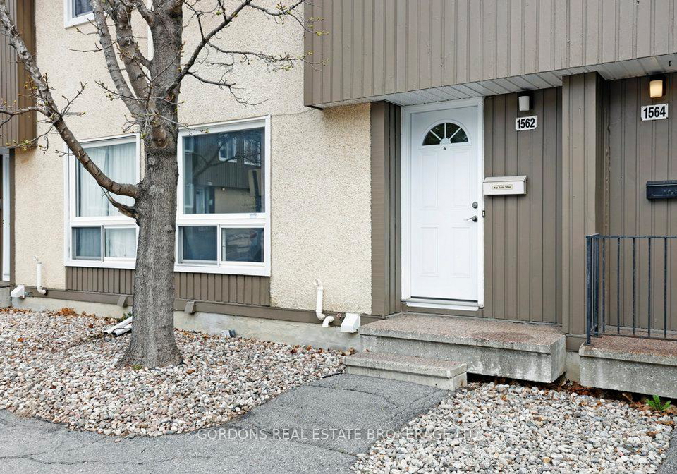 1562-lassiter-terrace-ottawa-ontario-x13229372