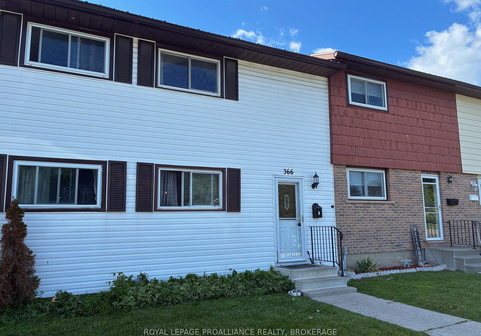 366-forsyth-street-gananoque-ontario-x13229376