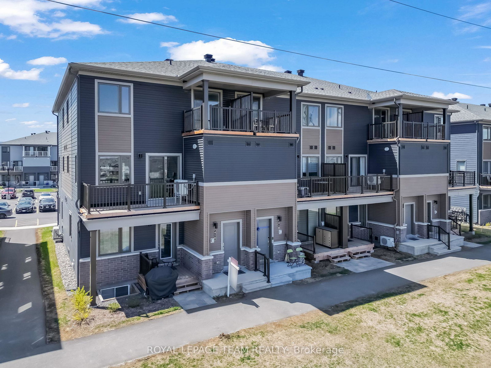 416-parnian-private-ottawa-ontario-x13229614