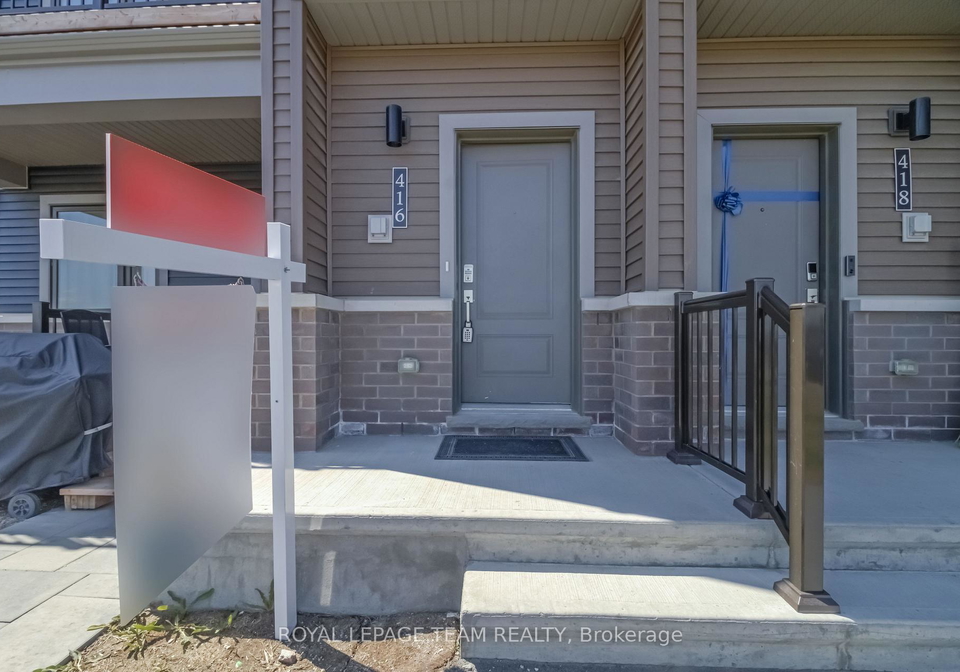 416-parnian-private-ottawa-ontario-x13229614