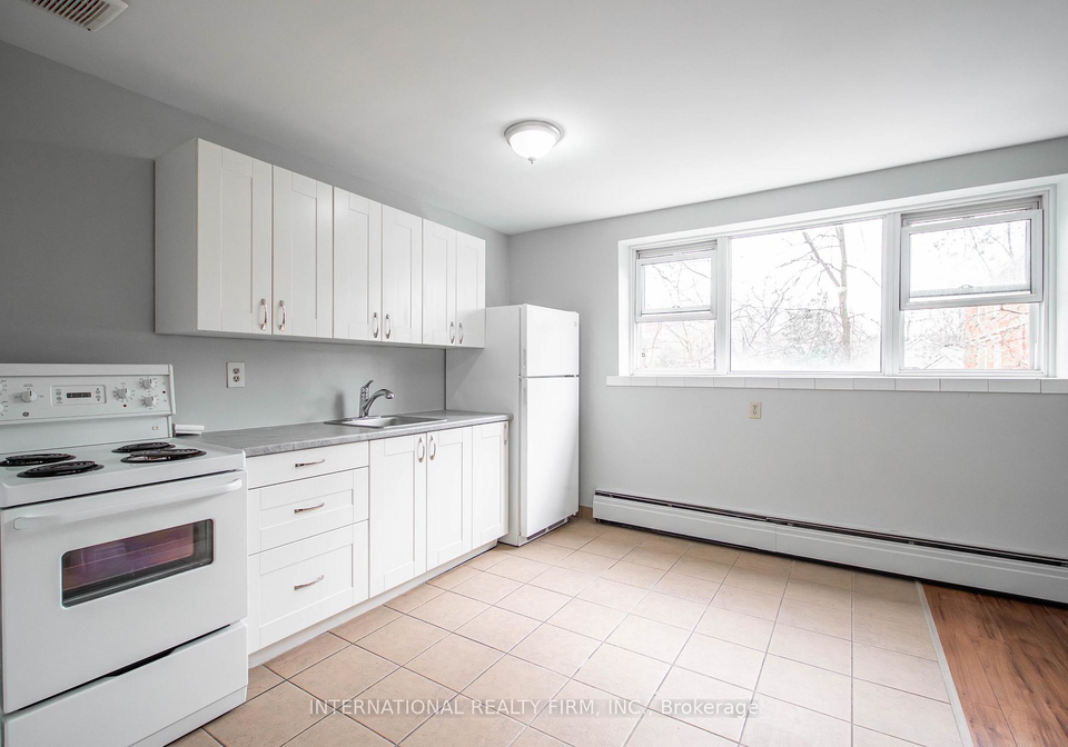 93-high-street-london-south-ontario-x13229826