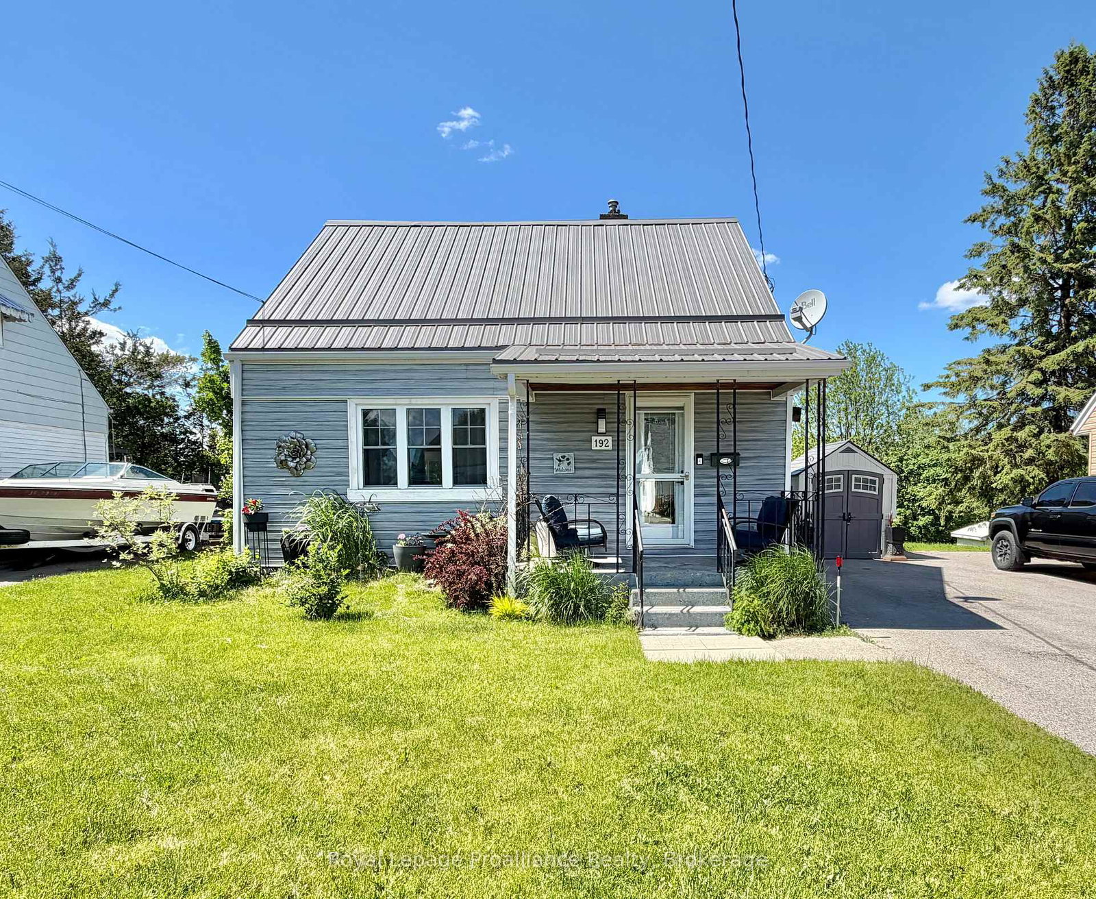 192-pine-street-belleville-ontario-x13229848
