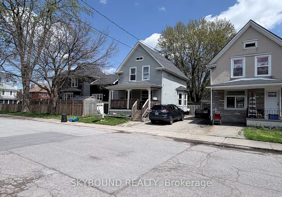 4890-saint-clair-avenue-niagara-falls-ontario-x13229986