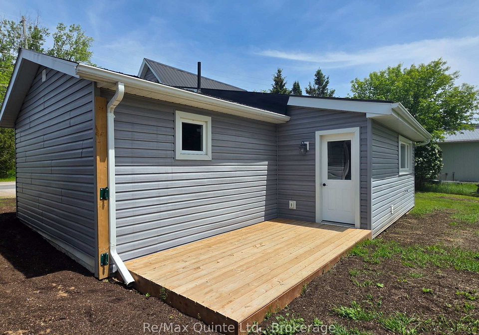 61-county-road-1-prince-edward-county-ontario-x13230094