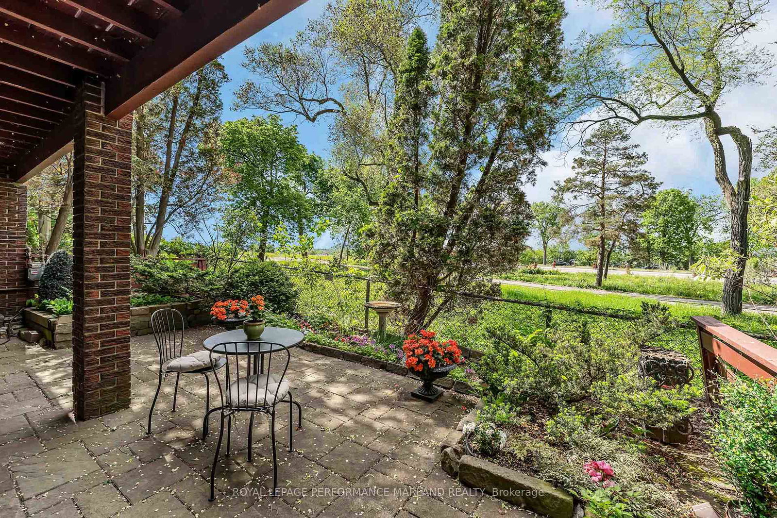 31-aylen-avenue-ottawa-ontario-x13230244
