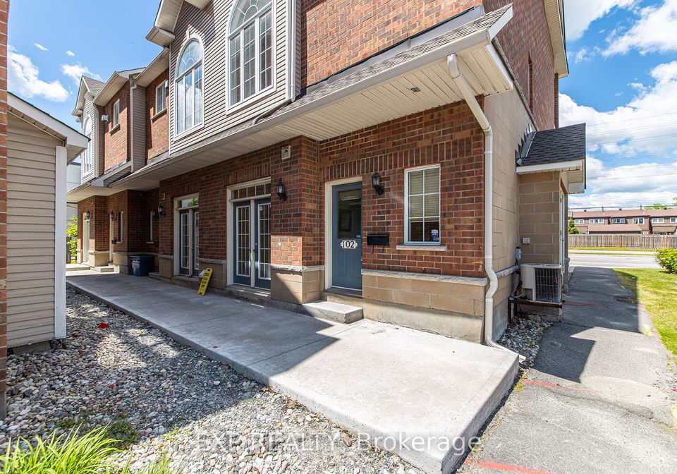 102-gatestone-private-ottawa-ontario-x13230300