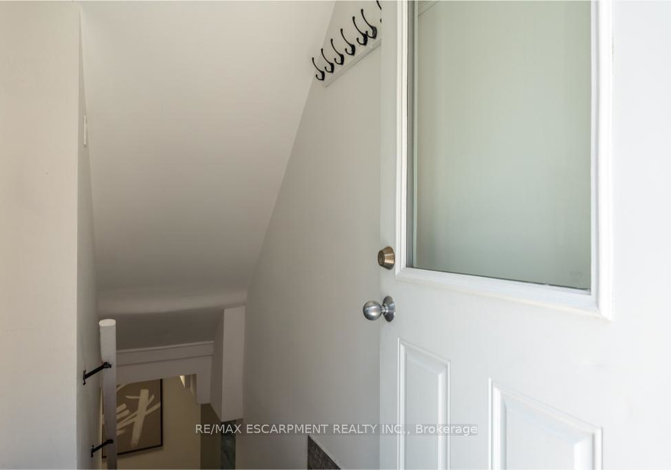 239-cloverdale-avenue-e-hamilton-ontario-x13230426