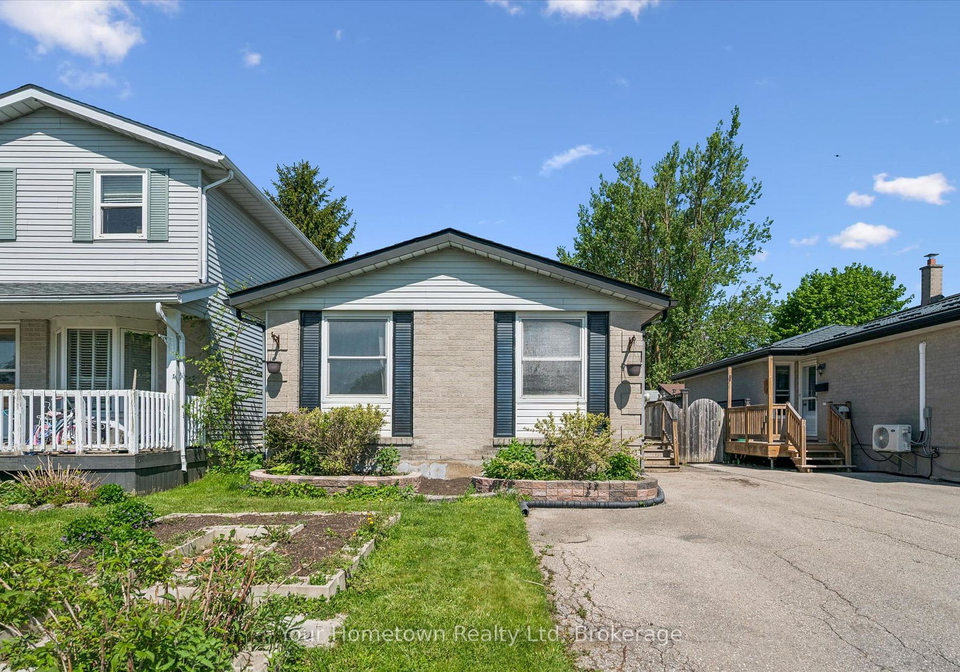 369-strathallan-street-centre-wellington-ontario-x13231036