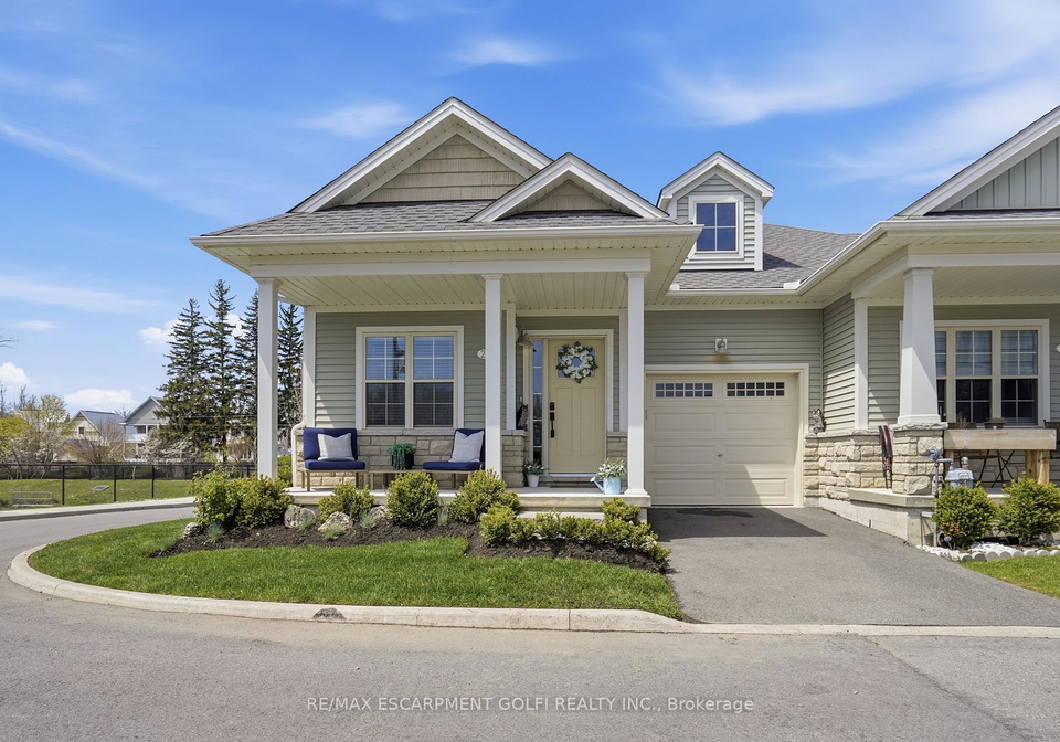 22-south-coast-circle-fort-erie-ontario-x13231094