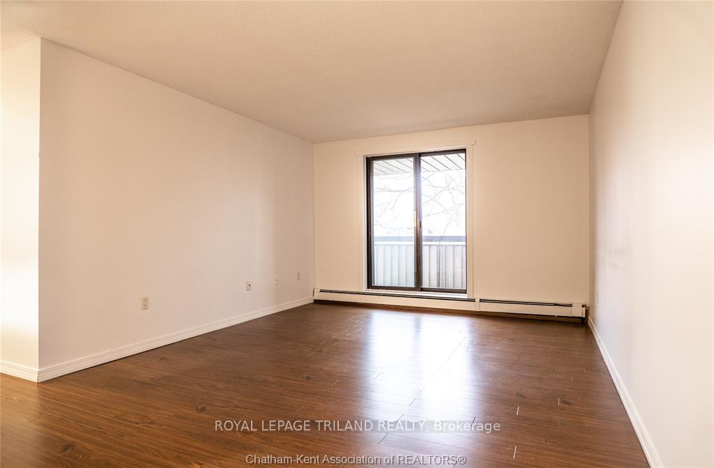 955-grand-avenue-w-chatham-kent-ontario-x13231152