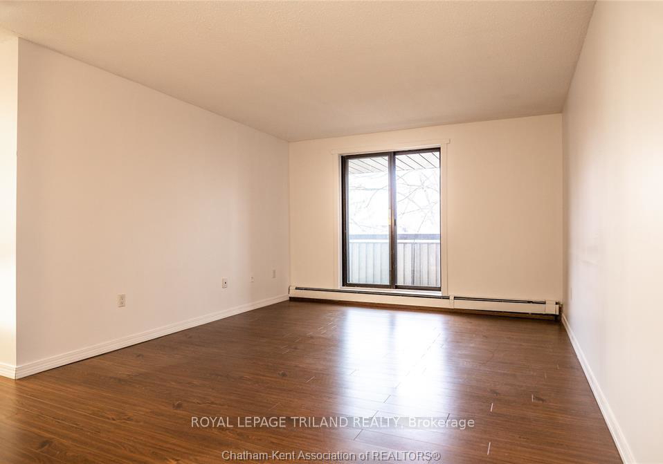 955-grand-avenue-w-chatham-kent-ontario-x13231152