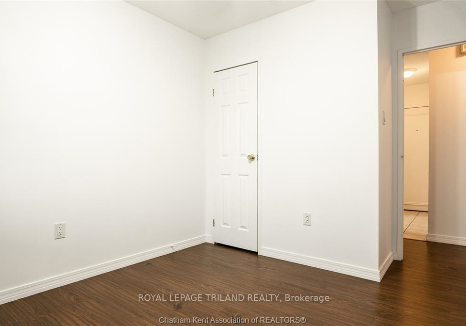 955-grand-avenue-w-chatham-kent-ontario-x13231152