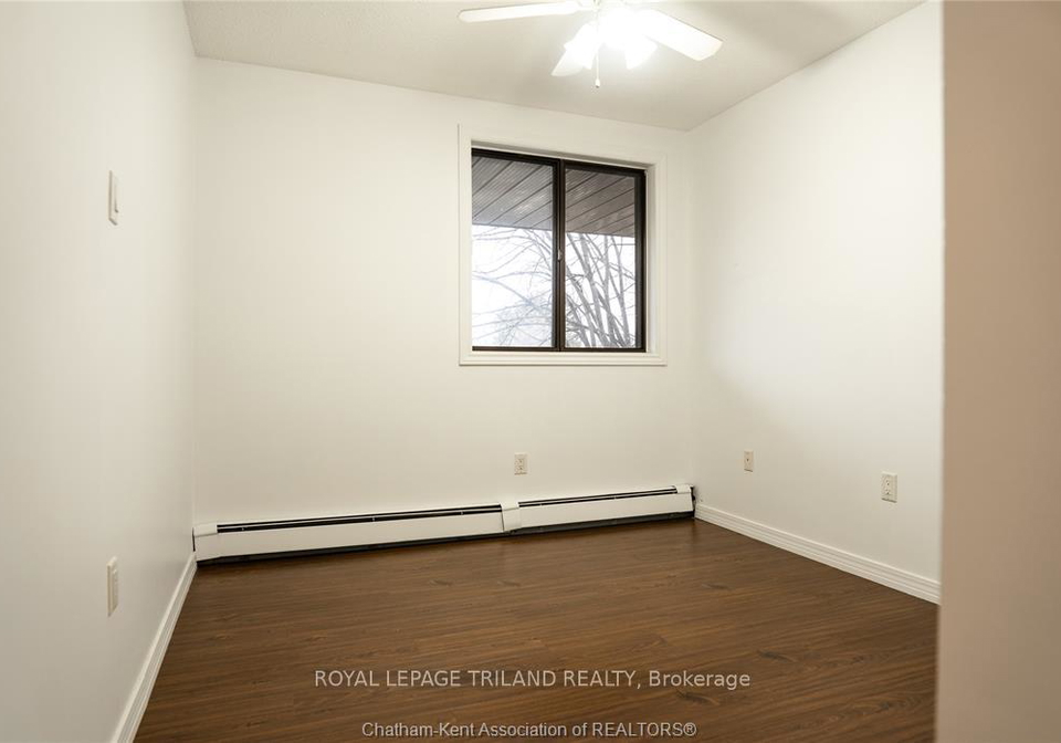 955-grand-avenue-w-chatham-kent-ontario-x13231152